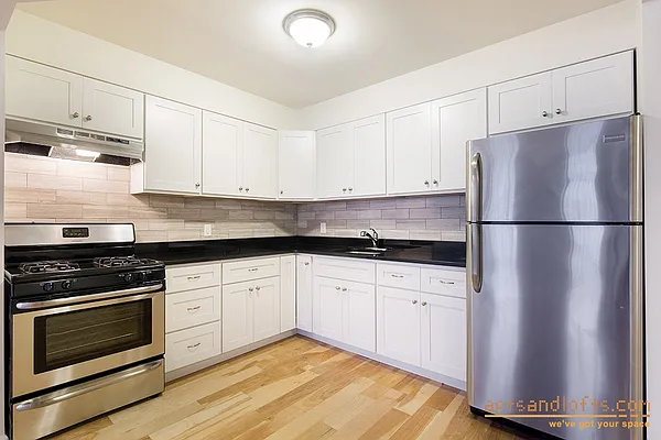 Rented by aptsandlofts.com | media 2