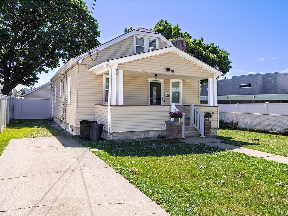 1st image of 843 Davis Avenue