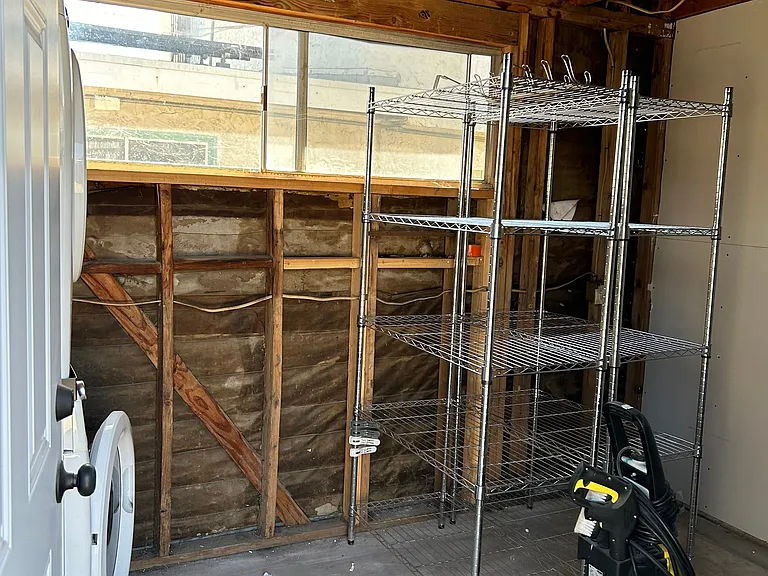 Unfinished, Washer and Dryer