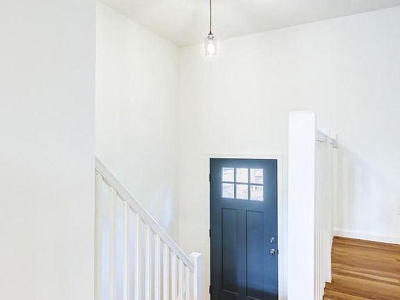 2nd image of 17 Lightcap Rd