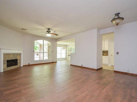 4th image of 18818 Atasca South Dr
