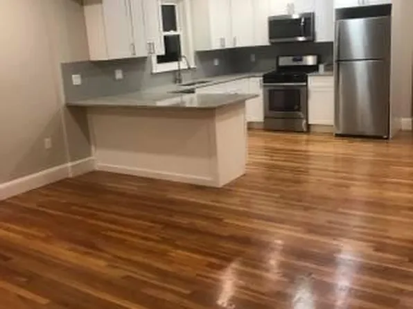 28 Winter St, Dorchester, MA
