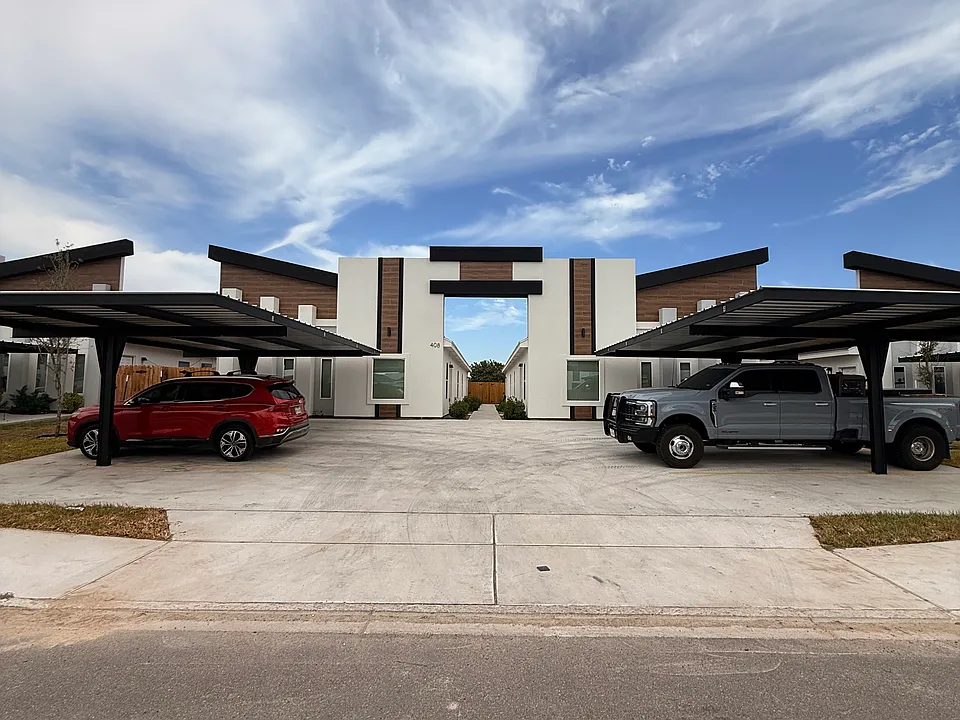 408 N Alexandrite Ave #1