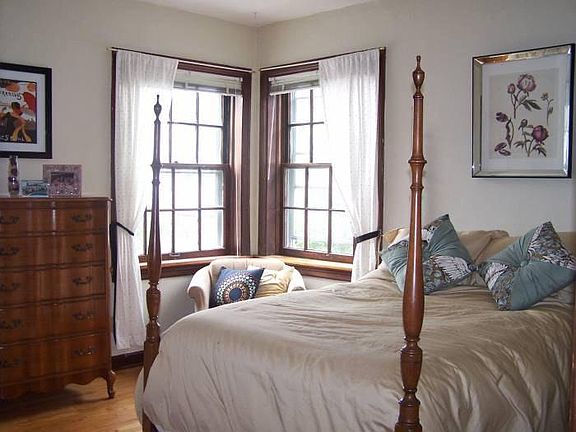 4th image of 4970A Oleatha Ave
