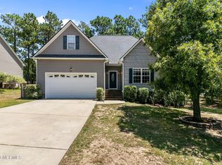 25 Lone Pine Trl, Sanford, NC 27332
