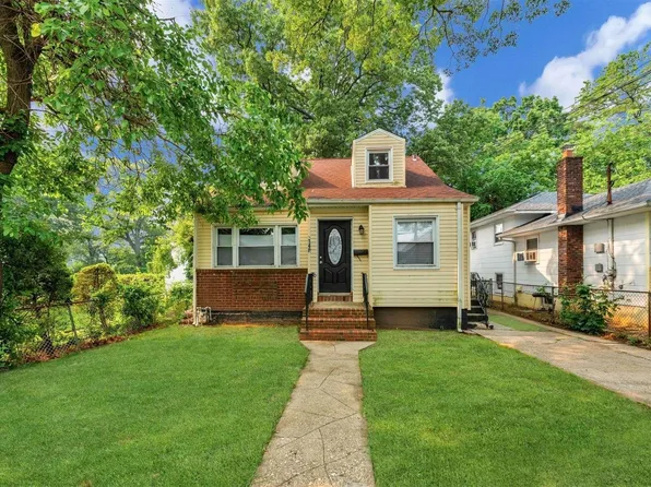 140 Weir Street, Hempstead, NY 11550