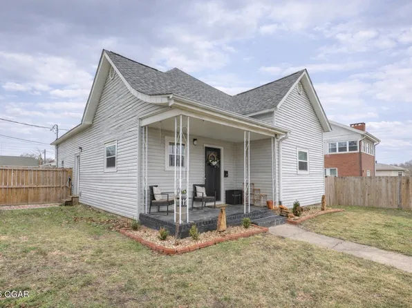 120 N Oronogo St, Webb City, MO 64870