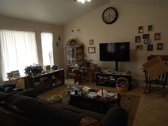 2nd image of 530 E Main St