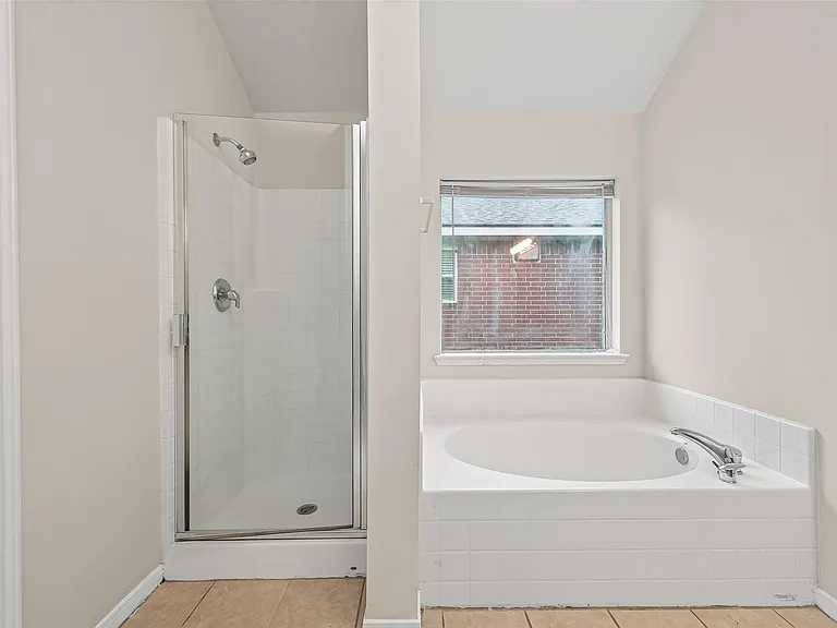 17230 Hollow Sands Ct — Photo 30