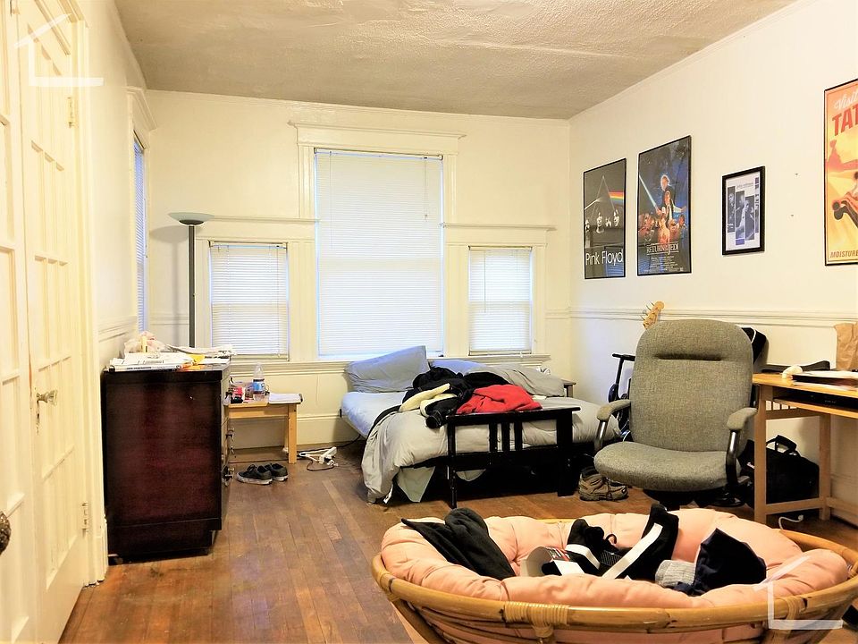2nd image of 14 Ashford St #Lm1