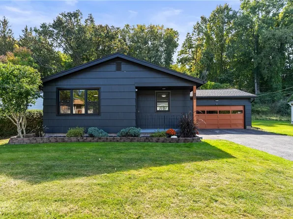 197 Eaton Rd, Rochester, NY 14617