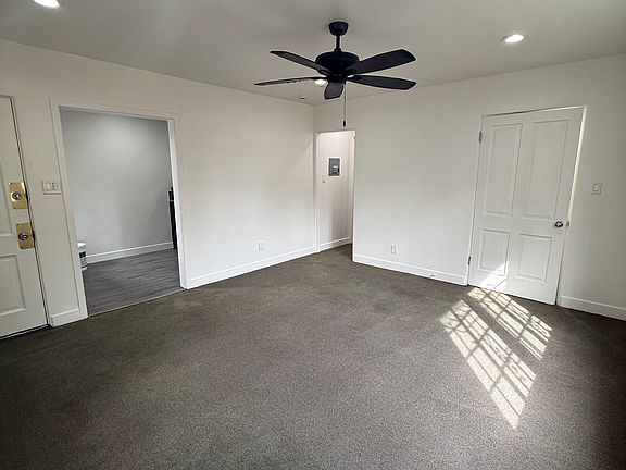 4th image of 7620 Seville Ave #7618