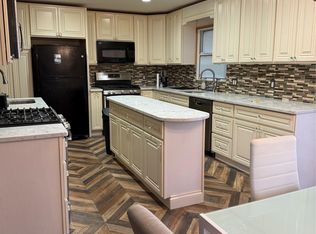 92 Spook Rock Rd, Suffern, NY 10901