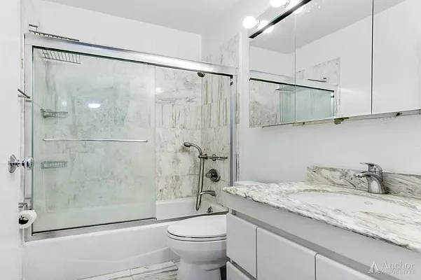 Rented by Anchor Associates | media 11