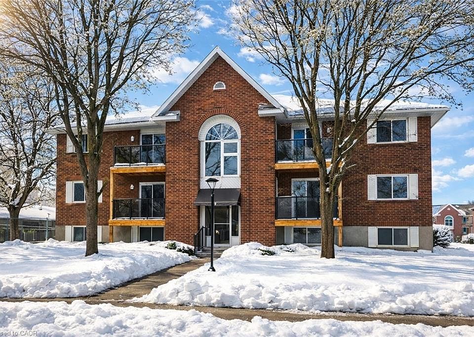 1st image of 565 Greenfield Ave #106