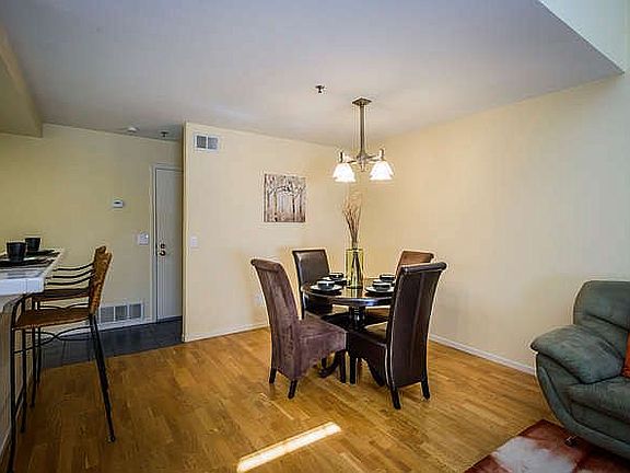 5th image of 1402 Eddington Ln