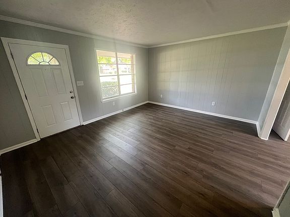 4th image of 18829 E South Blvd