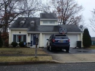 10 Digger St, Howell, NJ 07731