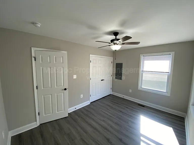 77 Lakeview Dr — Photo 25