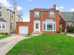 9301 S Claremont Ave, Chicago, IL 60643