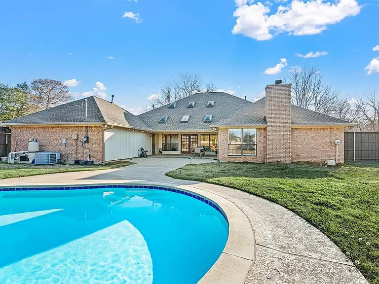 1000 Raven Bend Ct — Photo 34