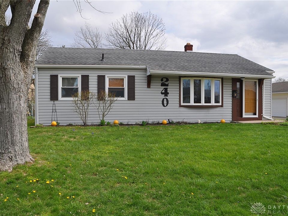1st image of 240 N Tippecanoe Dr