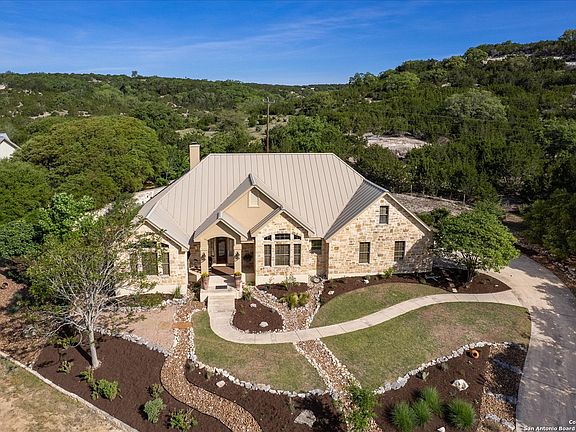 2nd image of 108 COTTONTAIL CIR