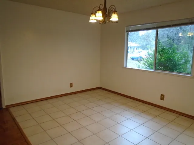 Spacious Country Home w/ Pool!! — Photo 4