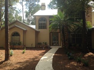 15731 Country Ct, Fort Myers, FL 33912