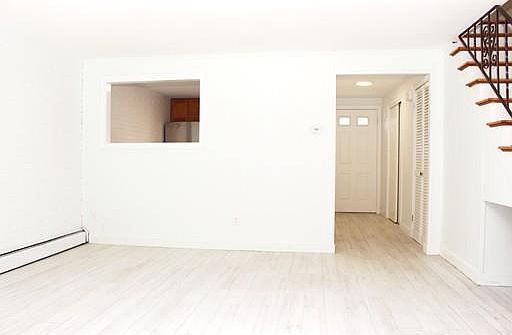 4th image of 419 Newport Ave #0