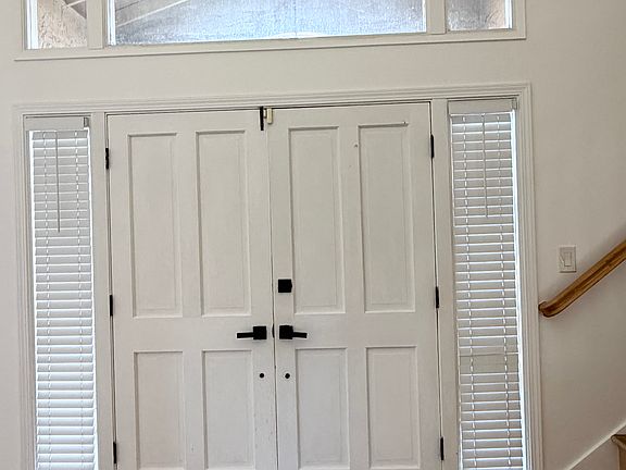 4th image of 1375 Beattie Ct