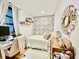 Rented by HOLTON REAL ESTATE INC.