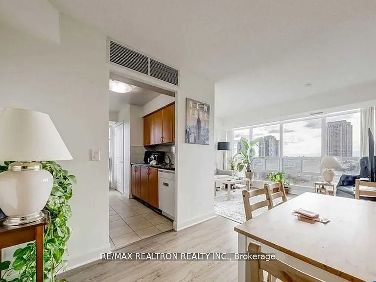 35 Bales Ave #1011 — Photo 3