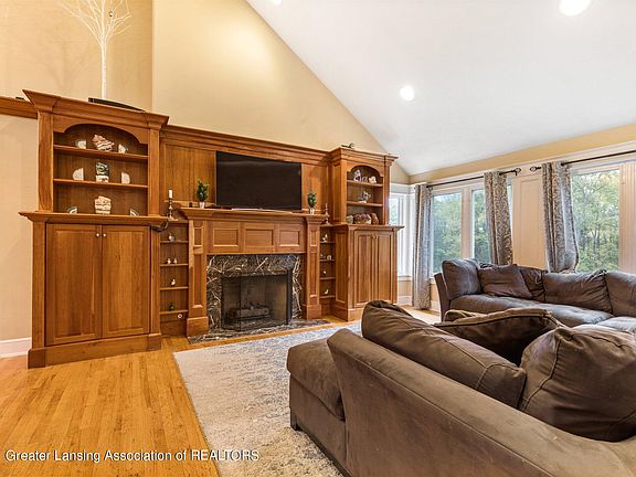 5th image of 4627 Indian Lake Ct