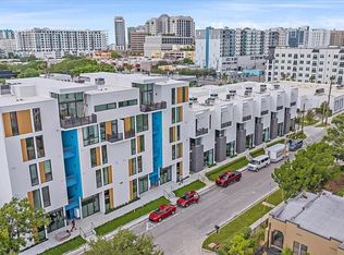 1558 4th St #216, Sarasota, FL 34236