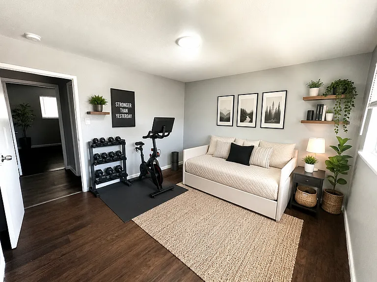 7123 Holly St — Photo 14