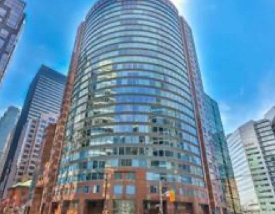 1st image of 33 University Ave Unit 2101