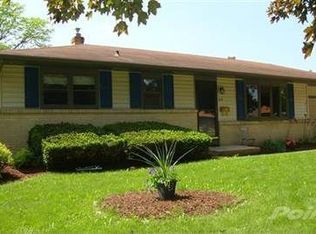 1719 N Claremont Dr, Janesville, WI 53545