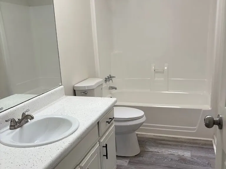 108 Ruth Ln — Photo 10