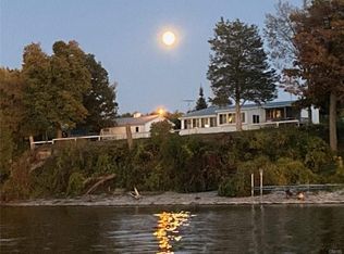 21137 Storrs Rd, Sackets Harbor, NY 13685