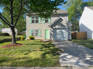 1353 Griers Grove Rd, Charlotte, NC 28216