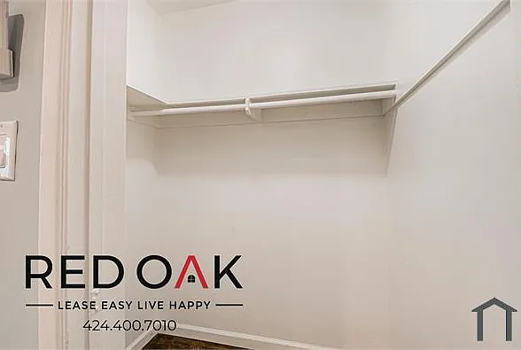 1023 N Hayworth Ave #1 — Photo 4