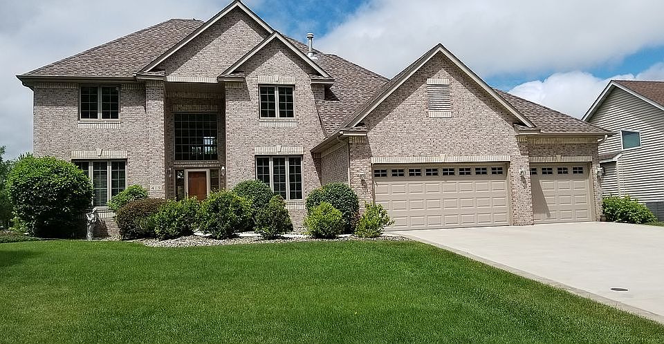 1st image of 419 Oak Creek Dr S