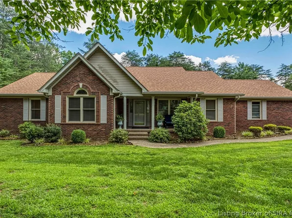 5250 Cedarway Drive NE, Corydon, IN 47112