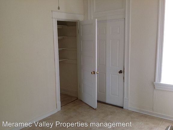 5th image of 4005 Grand 1 Street Floor
