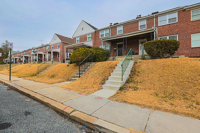 Building Photo - 1500 Pentwood Rd