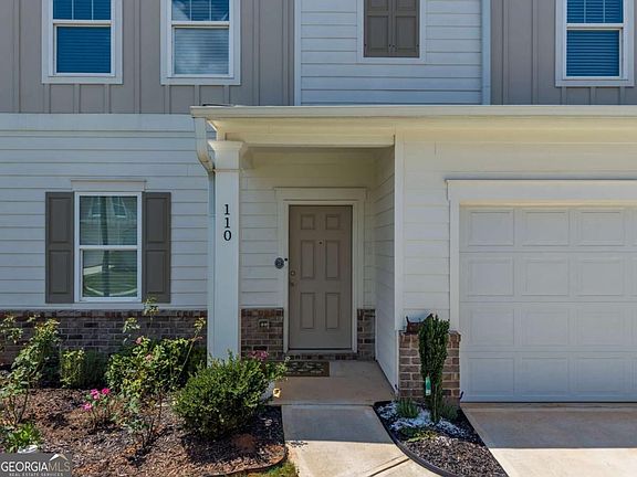 3rd image of 110 Bantry Way