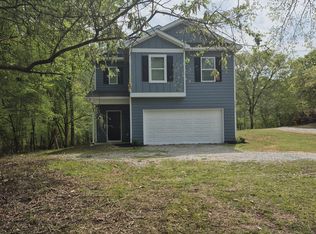 569 Vaughn Rd, Athens, GA 30606