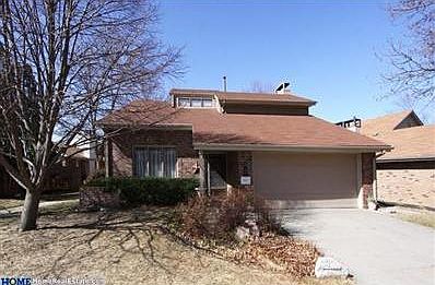 1st image of 2321 S 72nd St