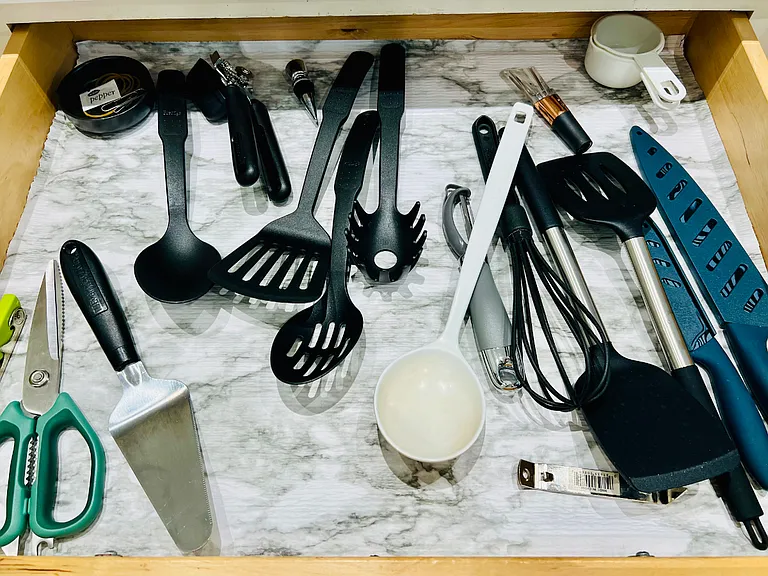 Huge variety of utensils